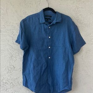 Banana Republic Men's Denim Blue Button-Down Shirt Linen